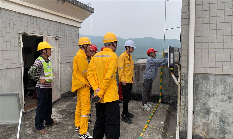 e482dd7658a4fcf91ed1d872b0d4e24.jpg e482dd7658a4fcf91ed1d872b0d4e24.jpg